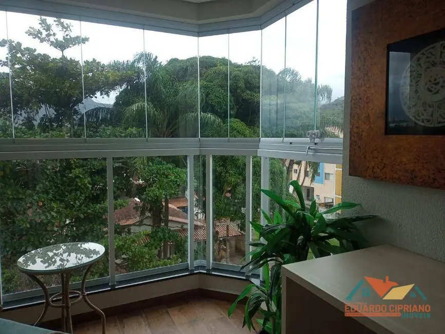 Foto 1 de Apartamento com 3 quartos à venda, 194m2 em Sumaré, Caraguatatuba - SP