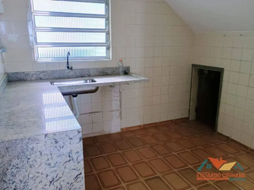 Foto 1 de Casa com 1 quarto para alugar, 55m2 em Massaguaçu, Caraguatatuba - SP