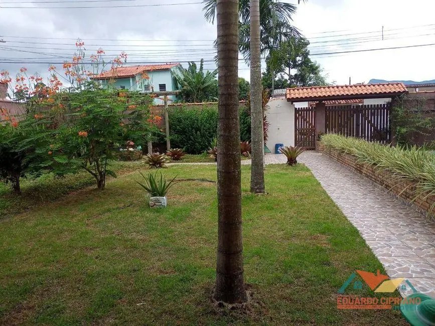 Foto 2 de Casa com 3 quartos à venda, 854m2 em Caraguatatuba - SP