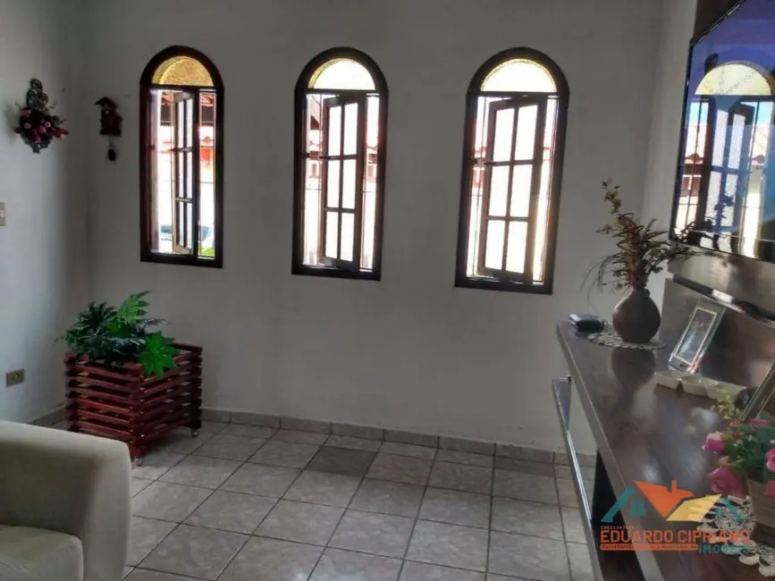 Foto 9 de Casa com 3 quartos à venda, 854m2 em Caraguatatuba - SP