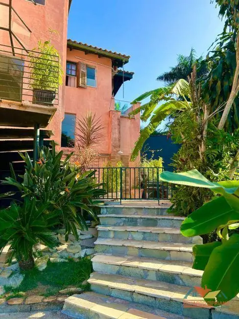 Foto 5 de Casa de Condomínio com 3 quartos à venda, 360m2 em Caraguatatuba - SP