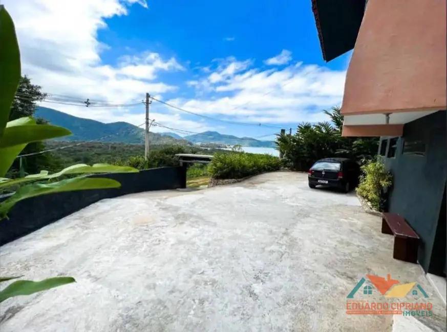 Foto 3 de Casa de Condomínio com 3 quartos à venda, 360m2 em Caraguatatuba - SP