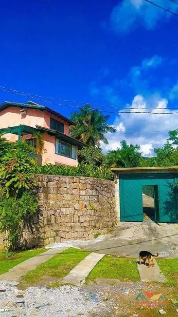 Foto 1 de Casa de Condomínio com 3 quartos à venda, 360m2 em Caraguatatuba - SP