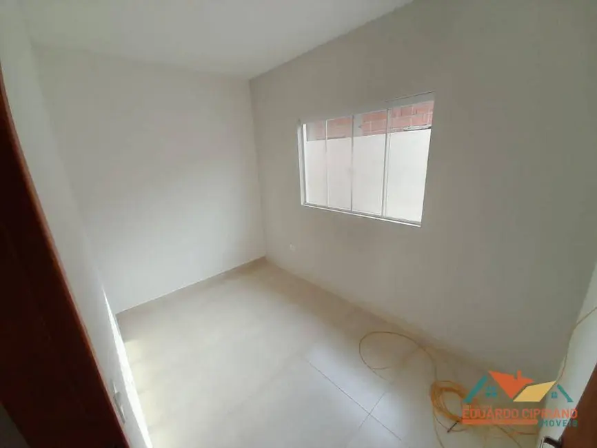 Foto 4 de Casa com 3 quartos à venda, 170m2 em Praia das Palmeiras, Caraguatatuba - SP