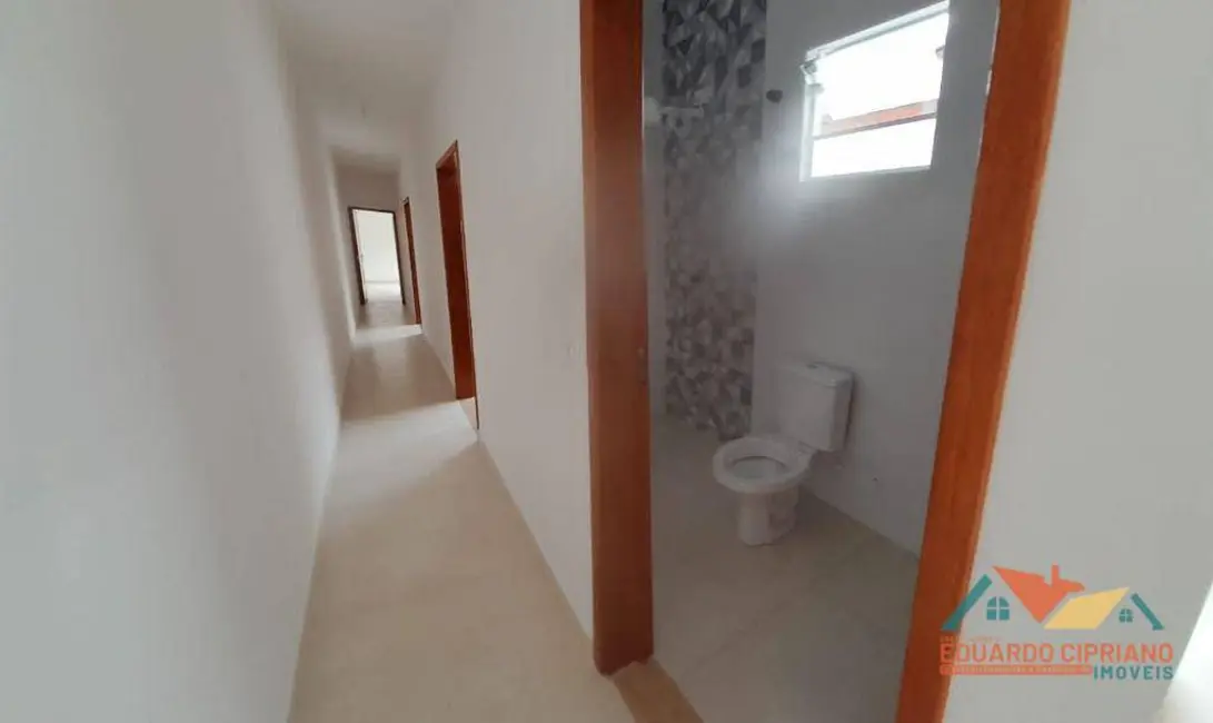 Foto 5 de Casa com 3 quartos à venda, 170m2 em Praia das Palmeiras, Caraguatatuba - SP