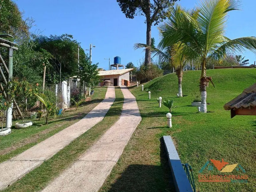 Sítio / Rancho com 5 quartos à venda, 4854m2 em Paraibuna - SP - imagem 1 Foto 1 de Sítio / Rancho com 5 quartos à venda, 4854m2 em Paraibuna - SP