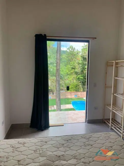 Foto 6 de Casa com 2 quartos à venda, 360m2 em Jardim Capricórnio, Caraguatatuba - SP