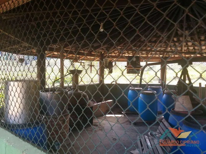 Sítio / Rancho com 2 quartos à venda, 44606m2 em Paraibuna - SP - imagem 6 Foto 6 de Sítio / Rancho com 2 quartos à venda, 44606m2 em Paraibuna - SP