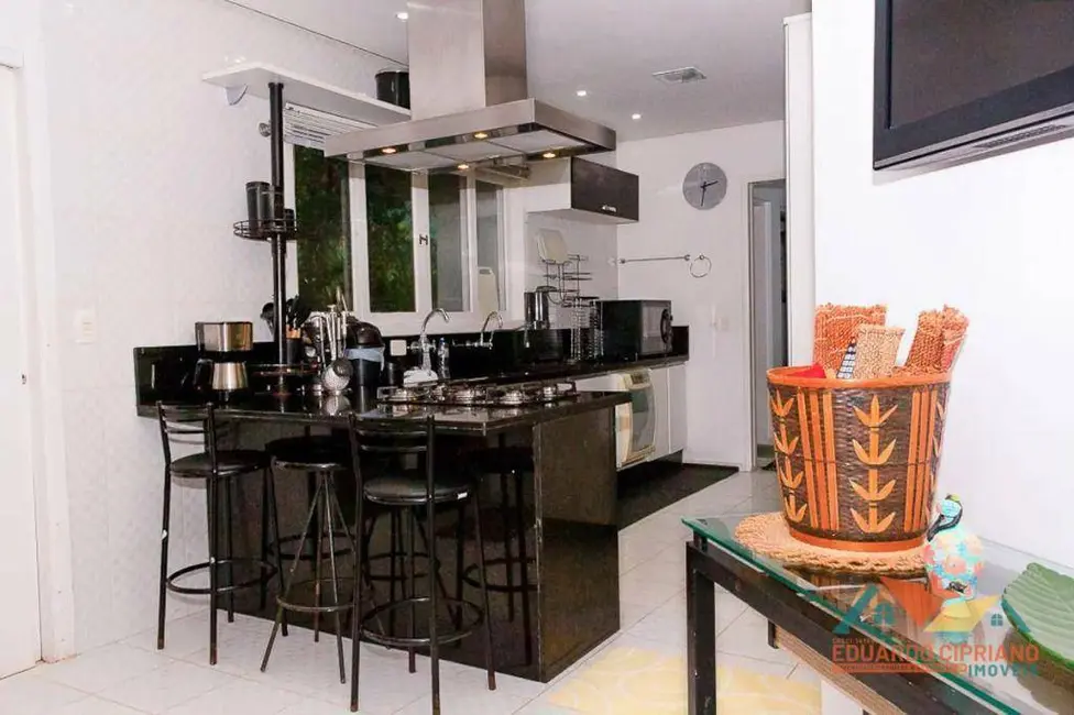 Foto 4 de Casa de Condomínio com 6 quartos à venda em Massaguaçu, Caraguatatuba - SP