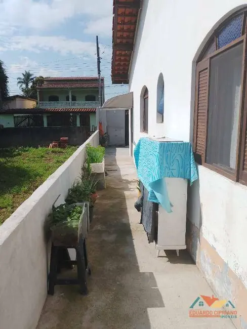 Foto 6 de Casa com 2 quartos à venda, 125m2 em Caraguatatuba - SP