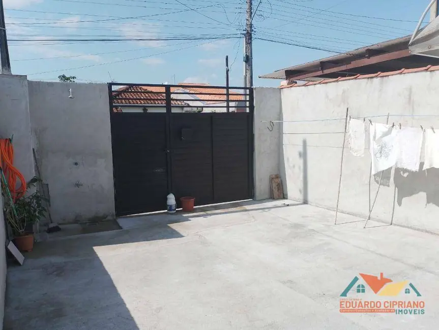 Foto 4 de Casa com 2 quartos à venda, 125m2 em Caraguatatuba - SP