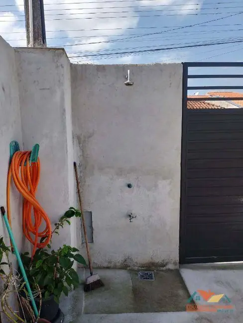 Foto 3 de Casa com 2 quartos à venda, 125m2 em Caraguatatuba - SP
