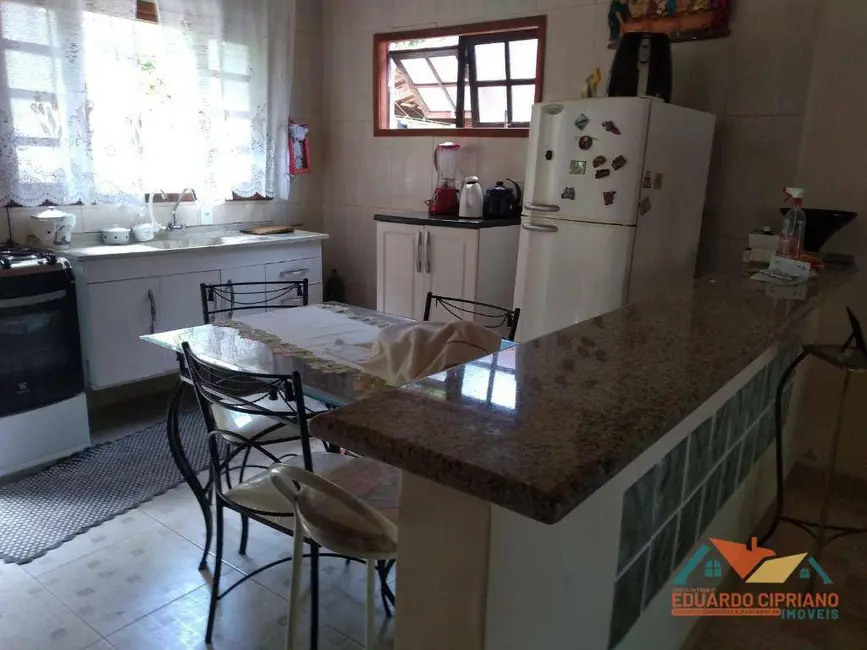 Foto 3 de Casa com 2 quartos à venda, 376m2 em Massaguaçu, Caraguatatuba - SP