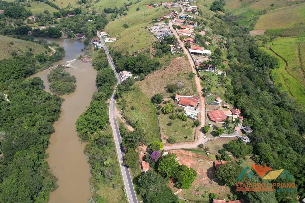 Terreno / Lote à venda, 2715m2 em Paraibuna - SP - imagem 8 Foto 8 de Terreno / Lote à venda, 2715m2 em Paraibuna - SP