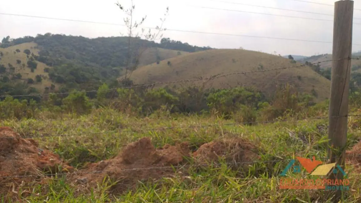 Terreno / Lote à venda, 2715m2 em Paraibuna - SP - imagem 3 Foto 3 de Terreno / Lote à venda, 2715m2 em Paraibuna - SP