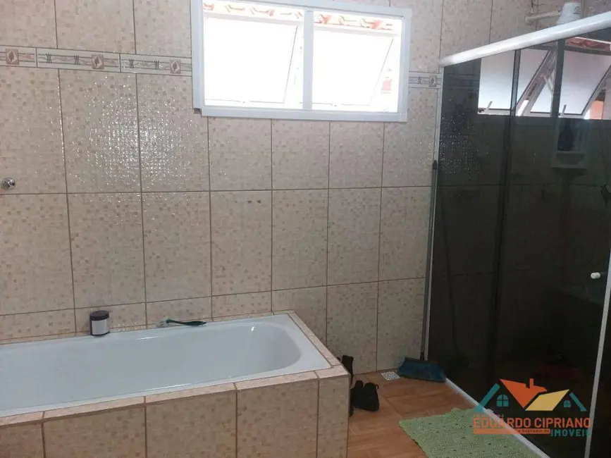 Chácara com 3 quartos à venda, 30000m2 em Paraibuna - SP - imagem 5 Foto 5 de Chácara com 3 quartos à venda, 30000m2 em Paraibuna - SP