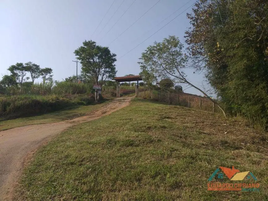 Chácara com 3 quartos à venda, 30000m2 em Paraibuna - SP - imagem 9 Foto 9 de Chácara com 3 quartos à venda, 30000m2 em Paraibuna - SP