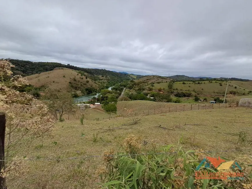 Terreno / Lote à venda, 2000m2 em Paraibuna - SP - imagem 6 Foto 6 de Terreno / Lote à venda, 2000m2 em Paraibuna - SP