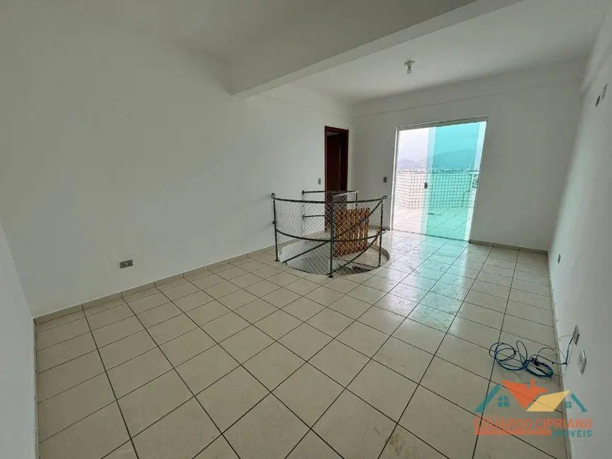 Foto 2 de Cobertura com 2 quartos para alugar, 120m2 em Indaiá, Caraguatatuba - SP