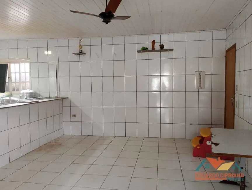 Foto 7 de Loja à venda, 200m2 em Pegorelli, Caraguatatuba - SP