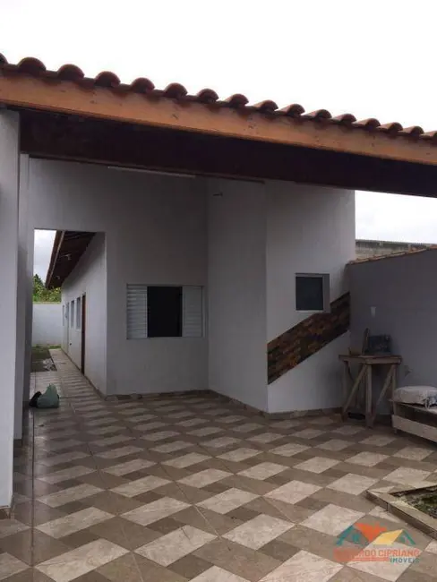 Foto 1 de Casa com 2 quartos à venda, 150m2 em Praia das Palmeiras, Caraguatatuba - SP