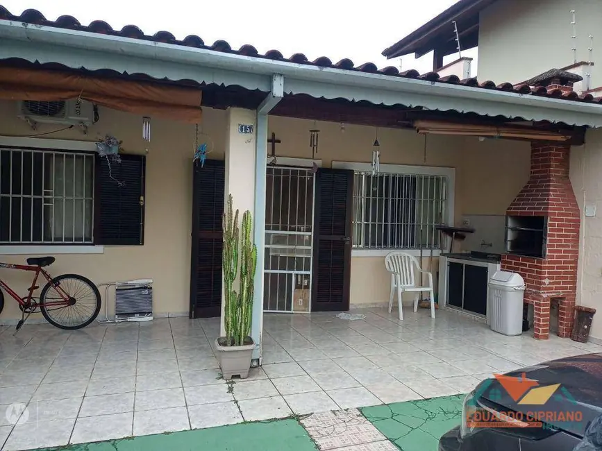 Foto 2 de Casa com 3 quartos à venda, 400m2 em Indaiá, Caraguatatuba - SP