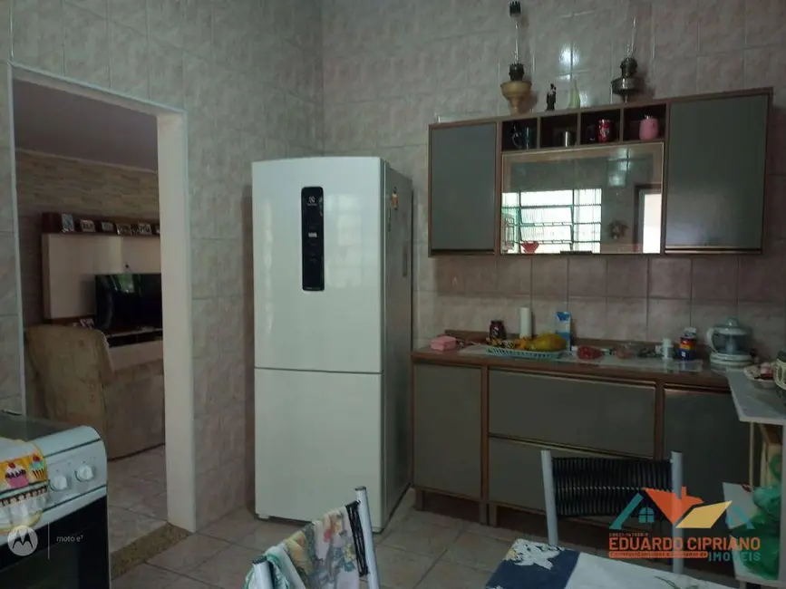 Foto 5 de Casa com 3 quartos à venda, 400m2 em Indaiá, Caraguatatuba - SP