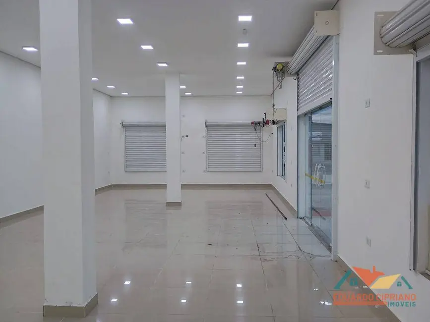 Foto 5 de Sala Comercial para alugar, 112m2 em Centro, Caraguatatuba - SP