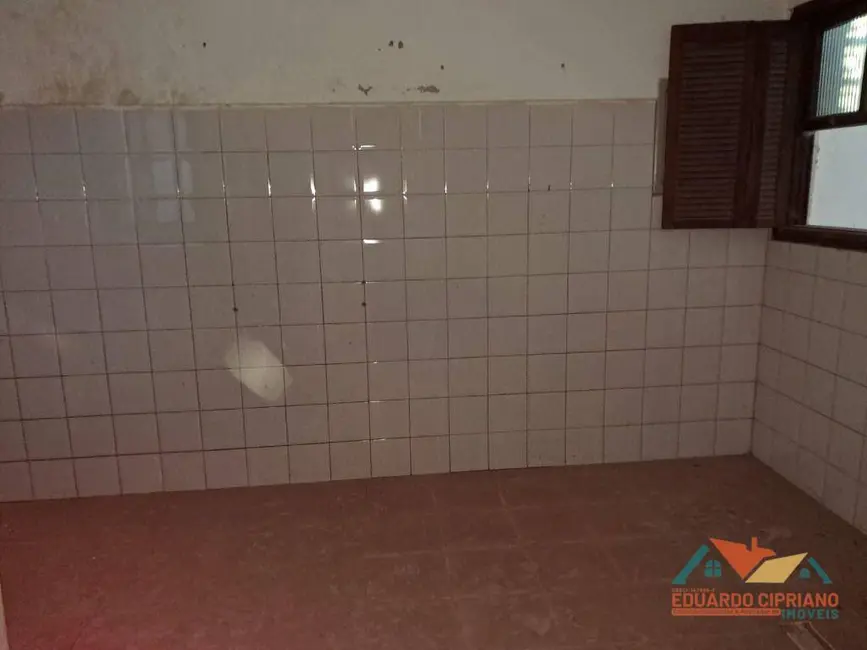 Casa com 6 quartos à venda, 230m2 em Centro, Paraibuna - SP - imagem 5 Foto 5 de Casa com 6 quartos à venda, 230m2 em Centro, Paraibuna - SP