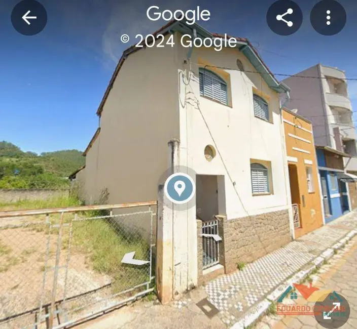 Casa com 6 quartos à venda, 230m2 em Centro, Paraibuna - SP - imagem 4 Foto 4 de Casa com 6 quartos à venda, 230m2 em Centro, Paraibuna - SP
