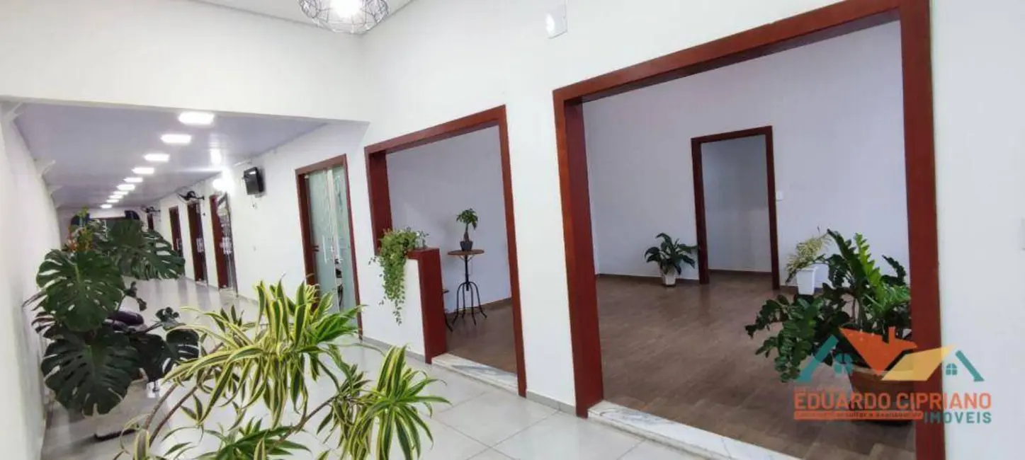 Foto 4 de Sala Comercial para alugar, 36m2 em Martim de Sá, Caraguatatuba - SP