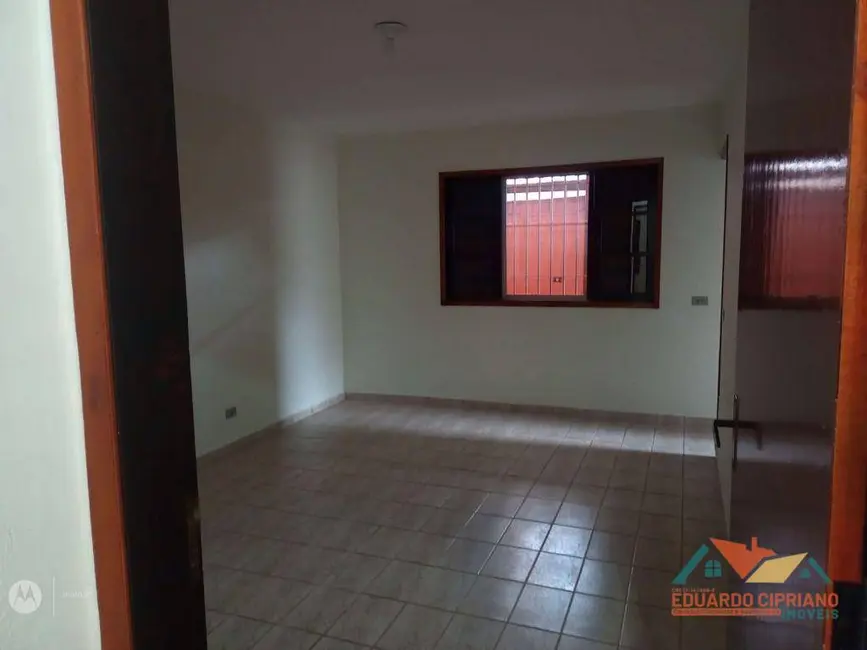 Foto 7 de Casa com 2 quartos para alugar, 250m2 em Martim de Sá, Caraguatatuba - SP
