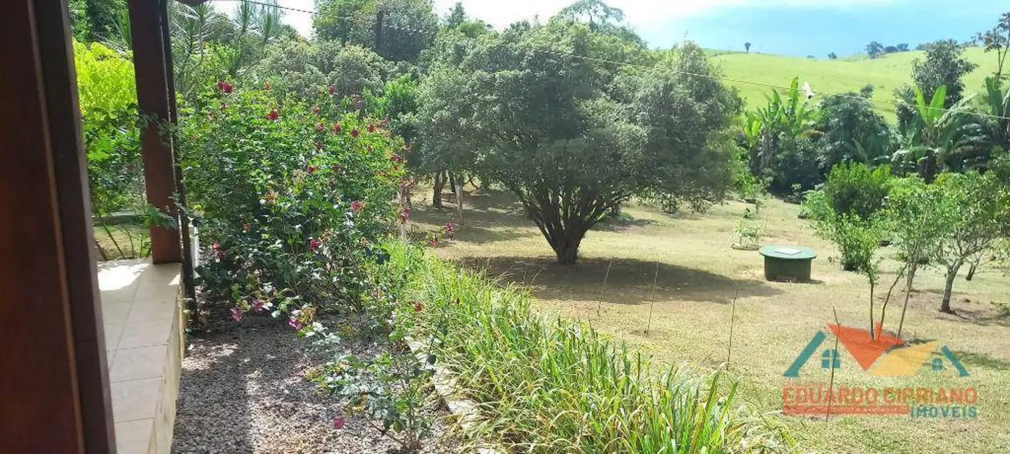 Chácara com 4 quartos à venda, 6160m2 em Paraibuna - SP - imagem 2 Foto 2 de Chácara com 4 quartos à venda, 6160m2 em Paraibuna - SP