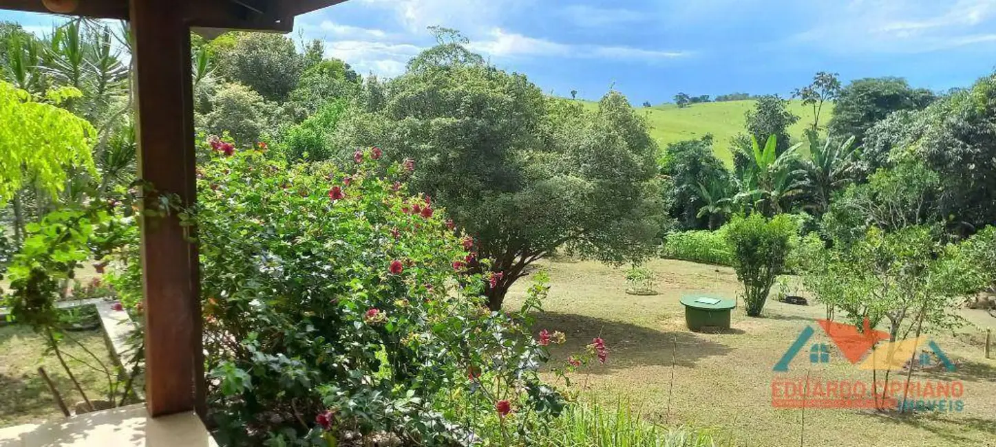 Chácara com 4 quartos à venda, 6160m2 em Paraibuna - SP - imagem 8 Foto 8 de Chácara com 4 quartos à venda, 6160m2 em Paraibuna - SP