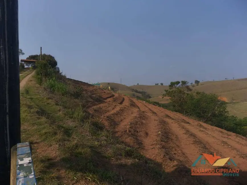 Chácara com 3 quartos à venda, 4454m2 em Paraibuna - SP - imagem 3 Foto 3 de Chácara com 3 quartos à venda, 4454m2 em Paraibuna - SP