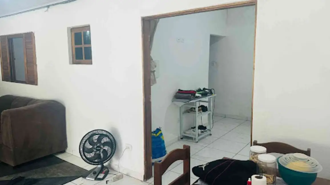 Foto 3 de Casa com 2 quartos à venda, 300m2 em Jardim Jaqueira, Caraguatatuba - SP