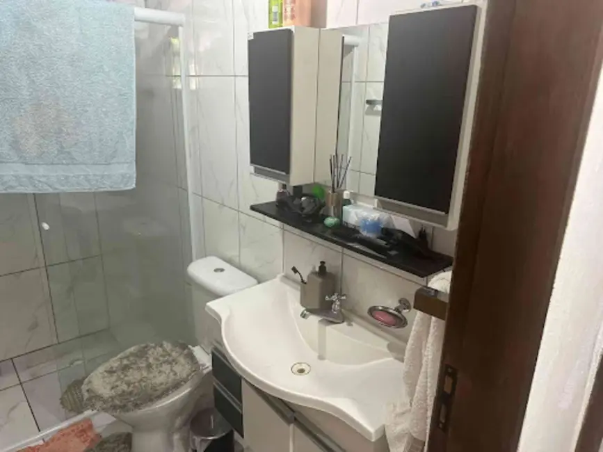 Foto 5 de Casa com 2 quartos à venda, 300m2 em Jardim Jaqueira, Caraguatatuba - SP