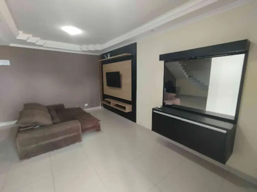 Casa com 3 quartos à venda, 200m2 em Sao Jose Dos Campos - SP - imagem 6 Foto 6 de Casa com 3 quartos à venda, 200m2 em Sao Jose Dos Campos - SP