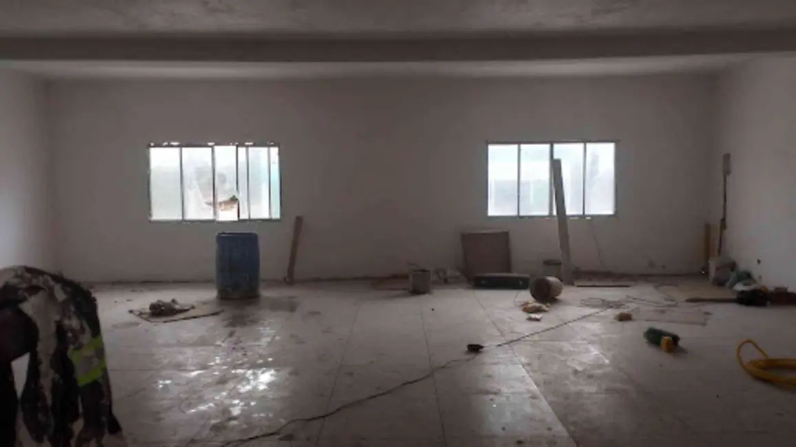 Foto 2 de Loja para alugar, 115m2 em Travessão, Caraguatatuba - SP