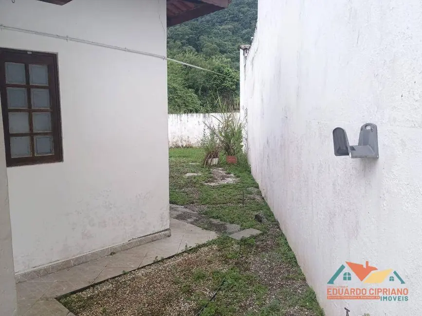 Foto 6 de Casa com 1 quarto à venda, 384m2 em Massaguaçu, Caraguatatuba - SP