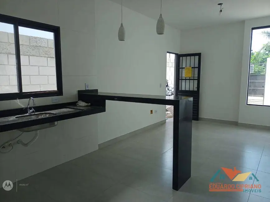 Foto 6 de Casa com 2 quartos à venda, 135m2 em Balneário Recanto do Sol, Caraguatatuba - SP