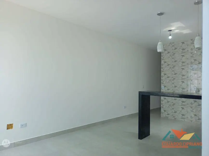 Foto 4 de Casa com 2 quartos à venda, 135m2 em Balneário Recanto do Sol, Caraguatatuba - SP