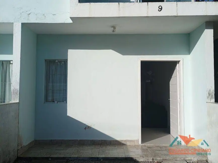 Foto 4 de Casa de Condomínio com 2 quartos para alugar, 104m2 em Massaguaçu, Caraguatatuba - SP