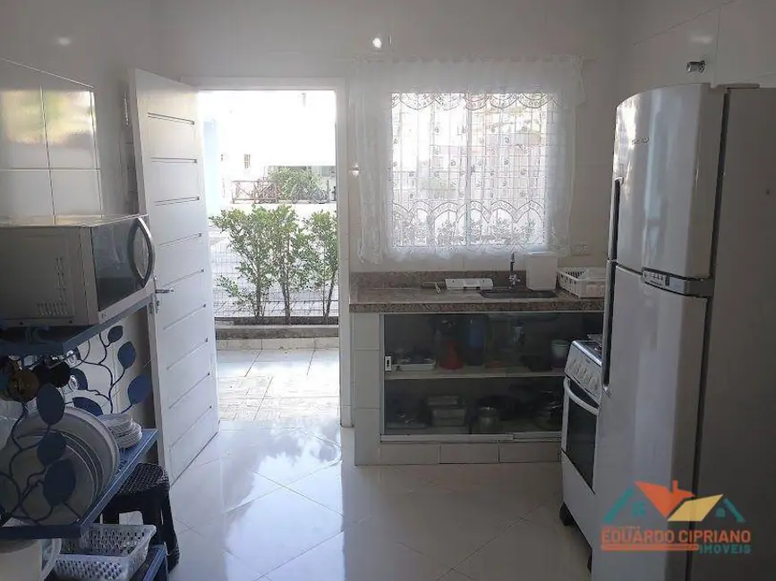 Foto 8 de Casa de Condomínio com 2 quartos para alugar, 104m2 em Massaguaçu, Caraguatatuba - SP