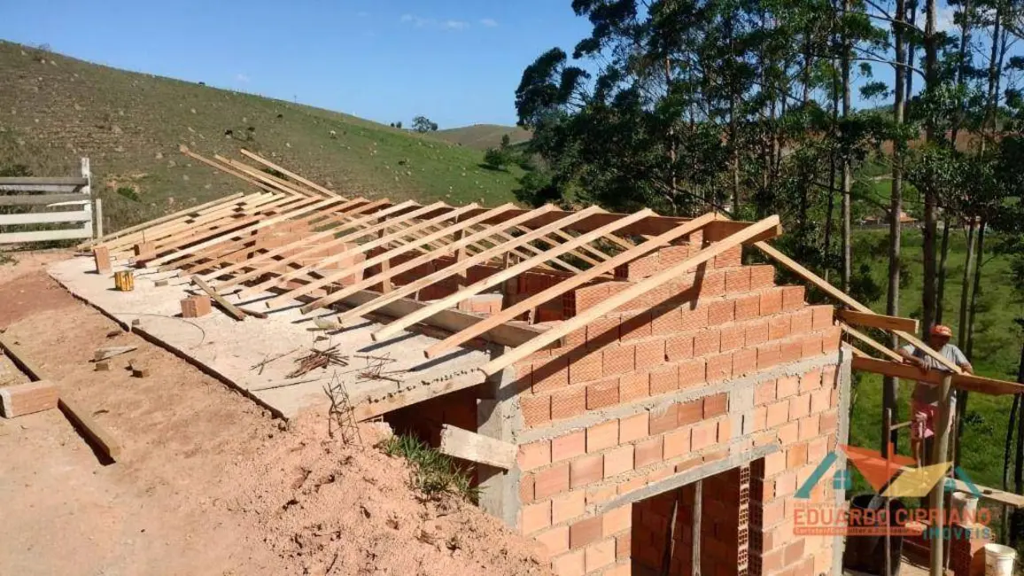 Foto 2 de Casa com 1 quarto à venda, 1320m2 em Paraibuna - SP