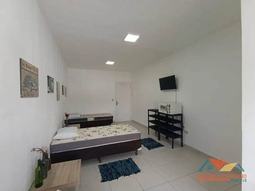 Foto 2 de Apartamento com 1 quarto para alugar, 30m2 em Centro, Caraguatatuba - SP