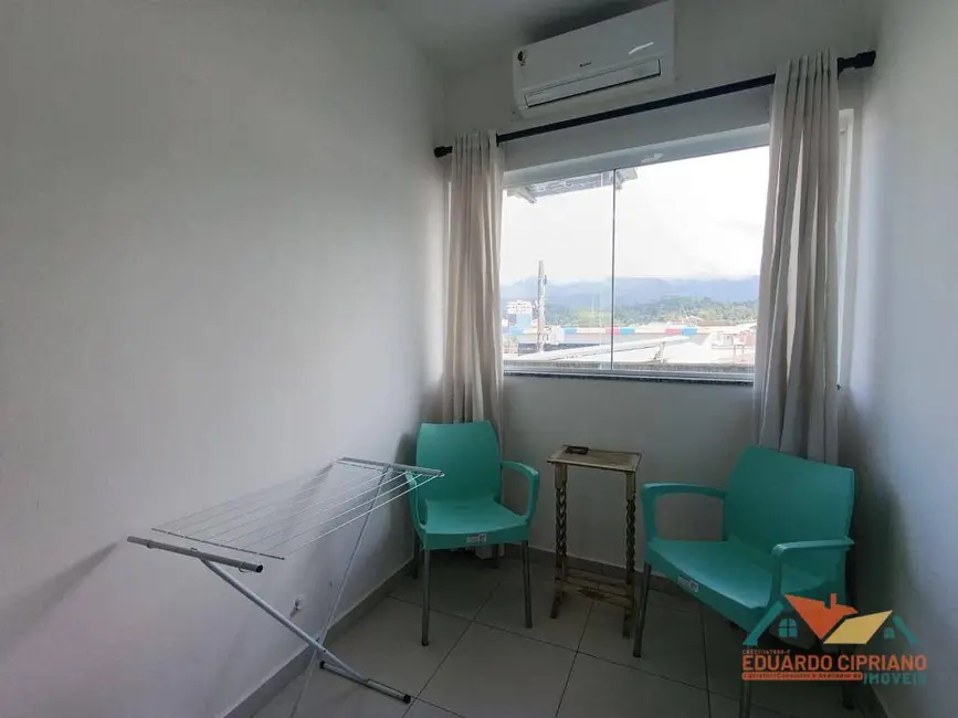 Foto 3 de Apartamento com 1 quarto para alugar, 30m2 em Centro, Caraguatatuba - SP