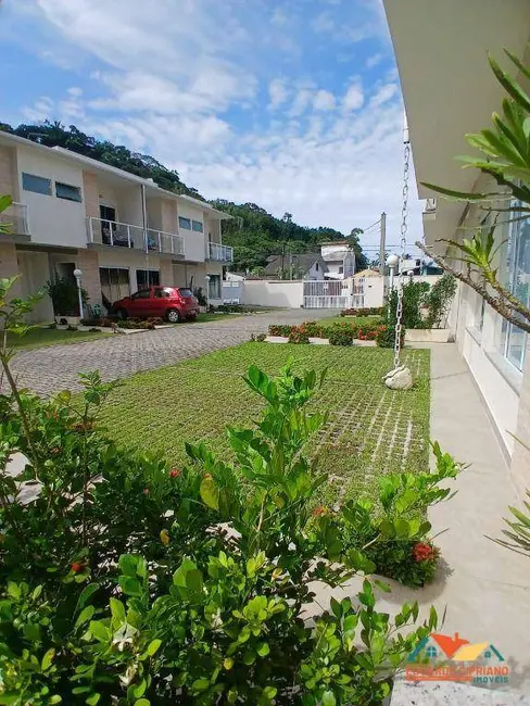 Foto 2 de Casa à venda em Massaguaçu, Caraguatatuba - SP