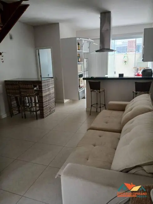 Foto 4 de Casa à venda em Massaguaçu, Caraguatatuba - SP