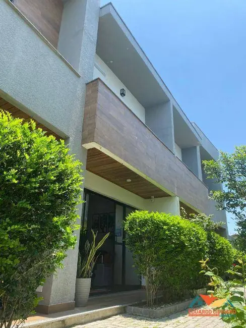 Foto 2 de Casa com 2 quartos à venda, 101m2 em Pontal de Santa Marina, Caraguatatuba - SP